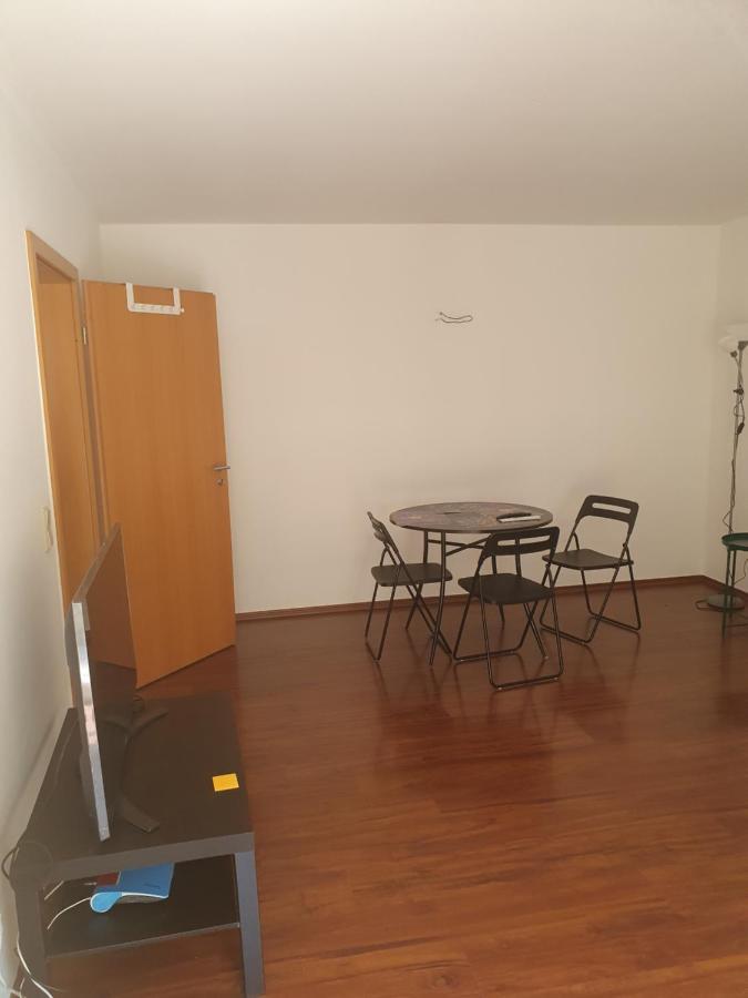 Close To Airport Apartment Luxemburg